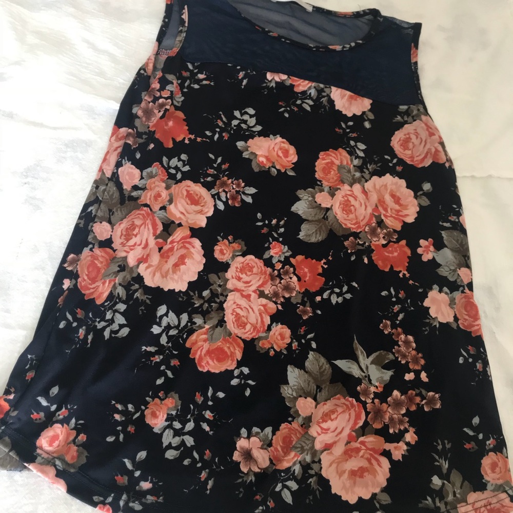 Dainty Floral Top